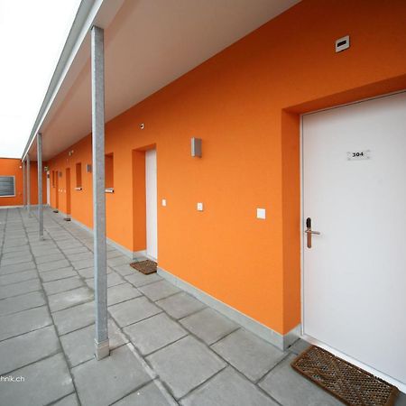 Motel Fehraltorf Uster Buitenkant foto